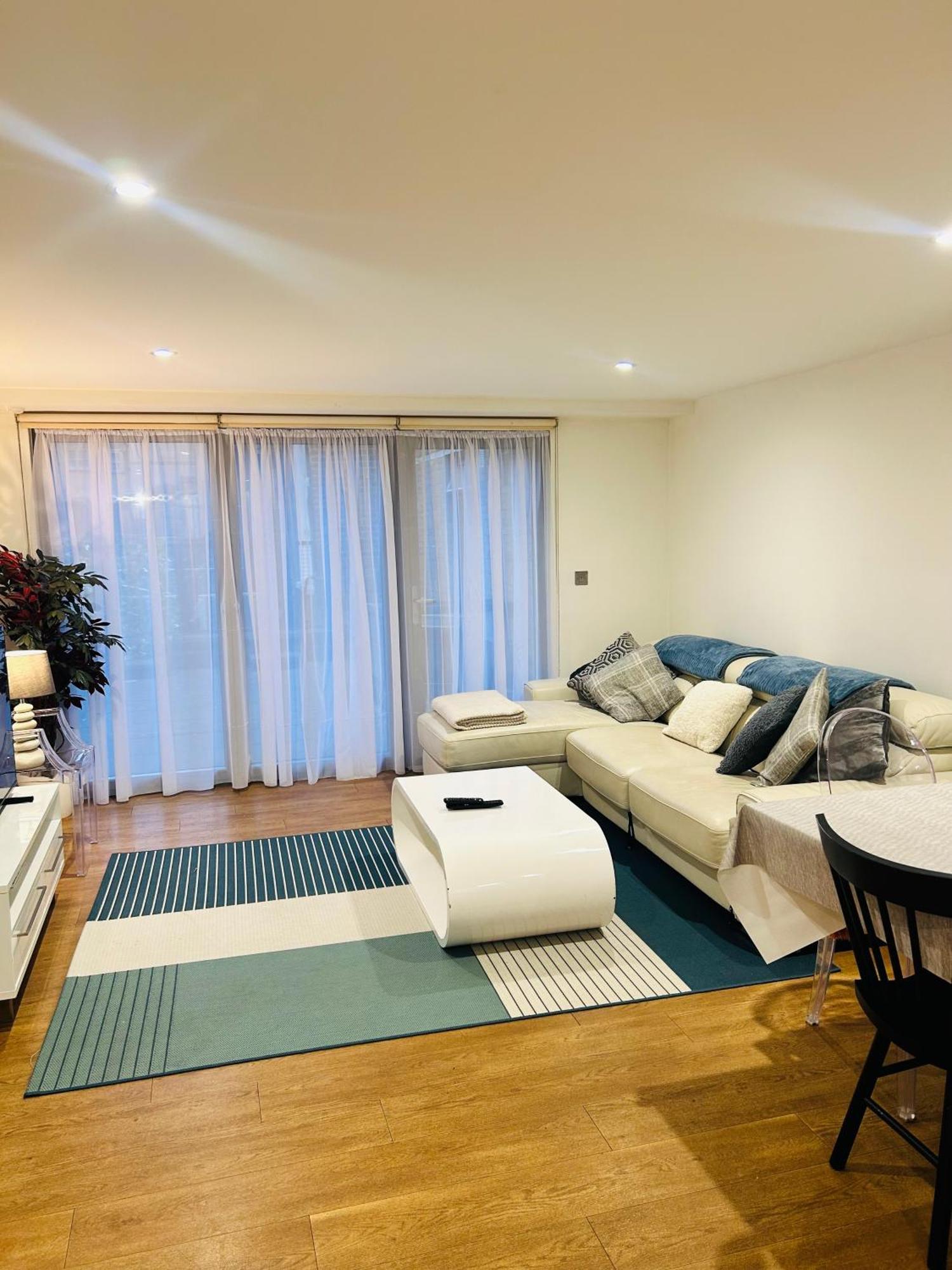 Modern 2 Bed 2 Bath Apartment With Outdoor Space Hyde Park 伦敦 外观 照片